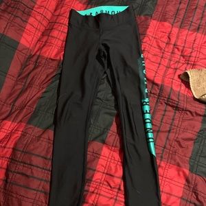 Almost brand new under armor leggings